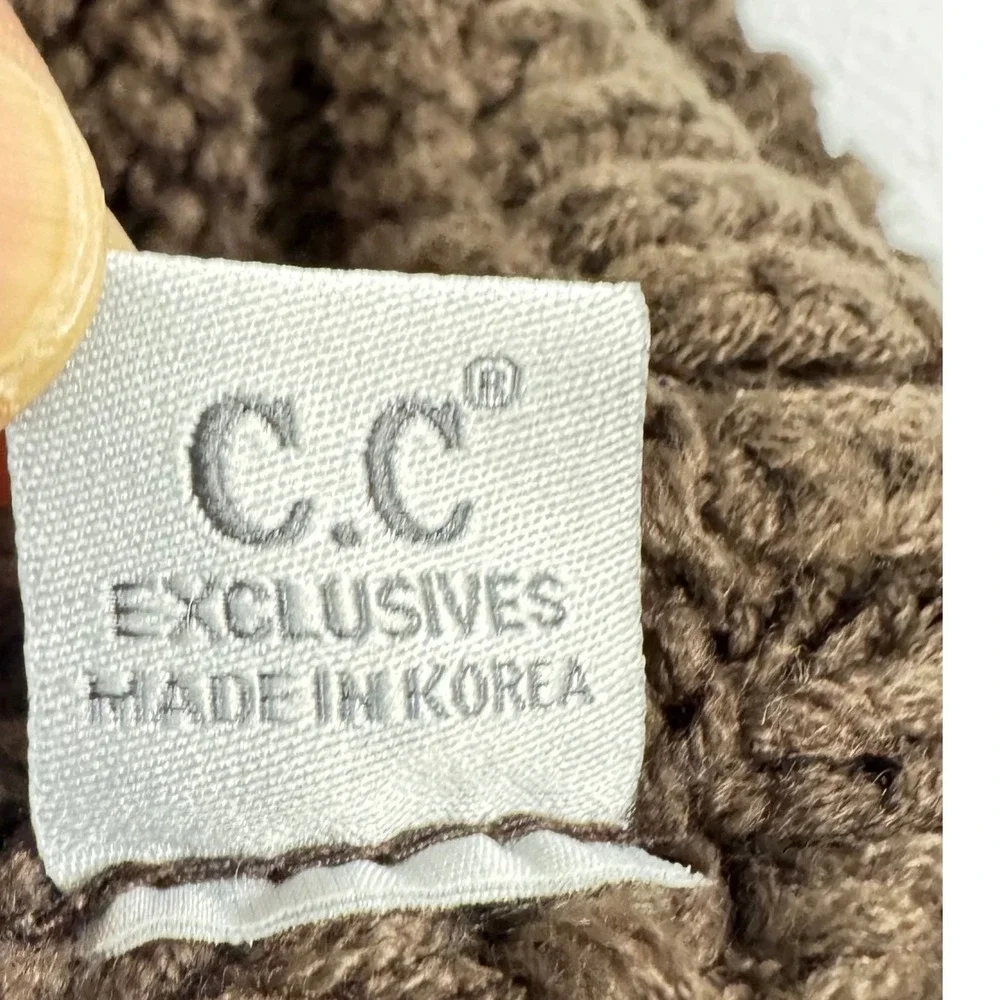 CC Kids Beanie Hat Brown Ribbed Knit Acrylic C.C. Exclusives Toddler Winter Warm